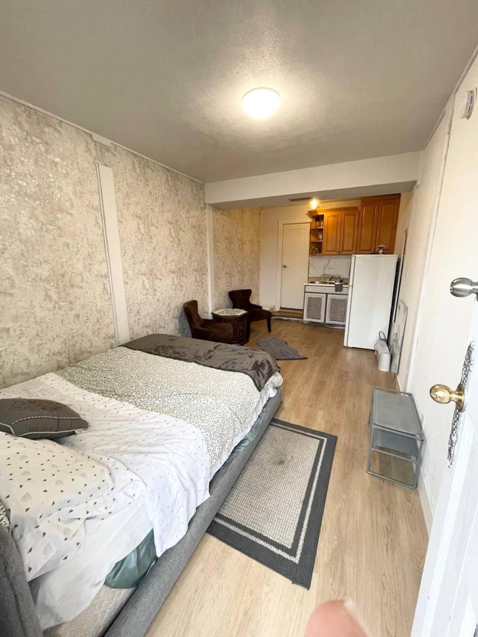 Suite In Уэст-Ванкувер Экстерьер фото